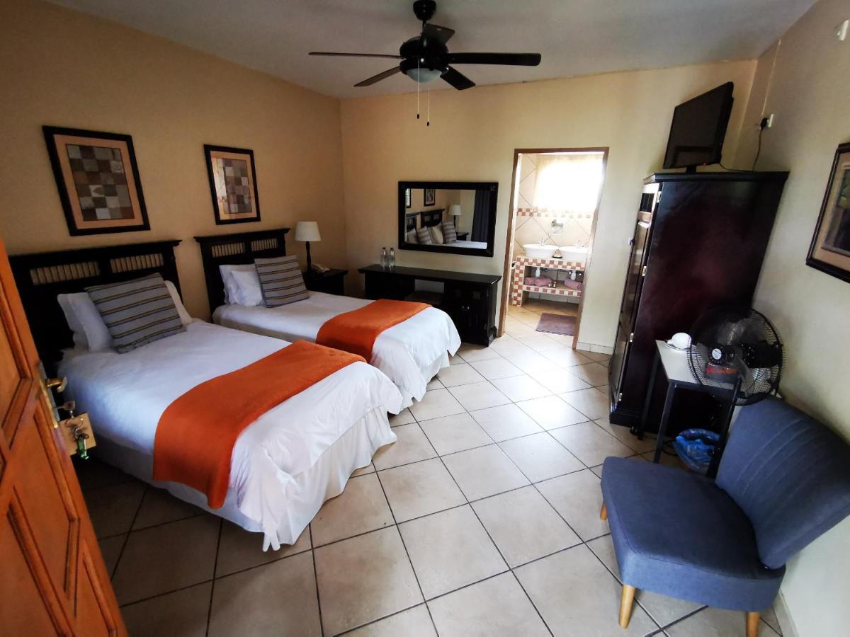 Batter Boys Guest House Pretoria-Noord 外观 照片