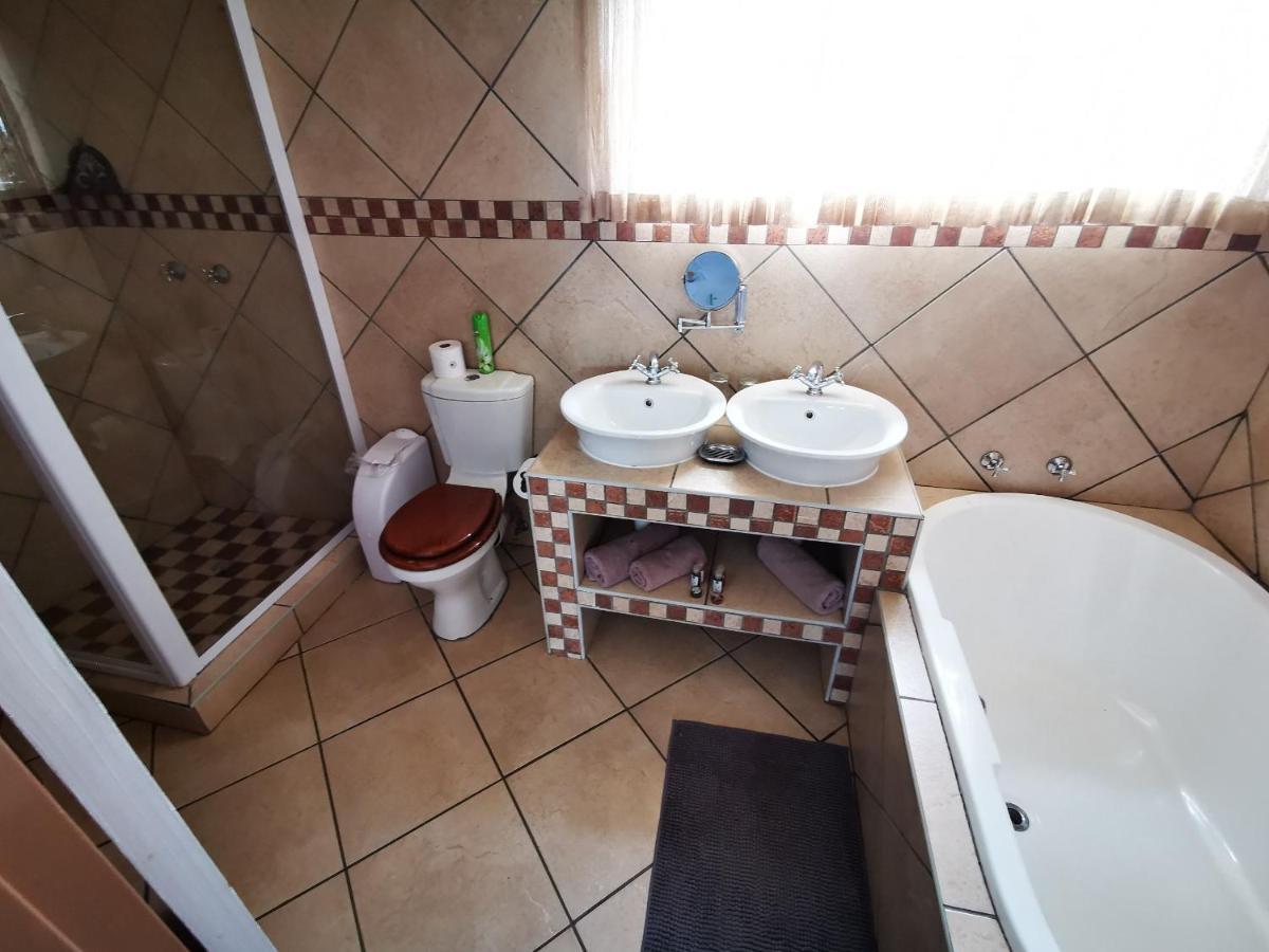 Batter Boys Guest House Pretoria-Noord 外观 照片