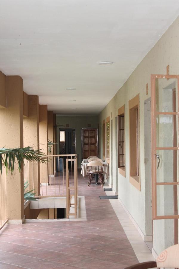 Batter Boys Guest House Pretoria-Noord 外观 照片